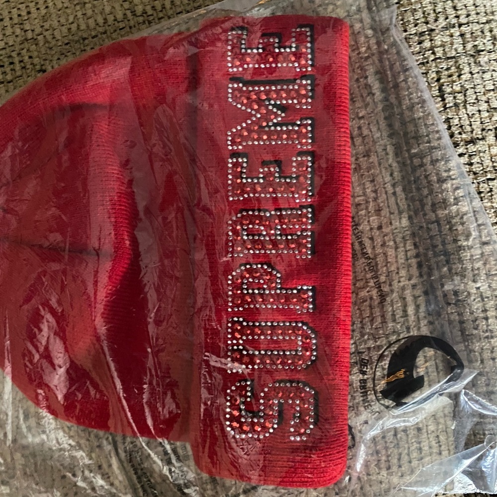 Supreme beanie from SS20